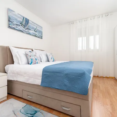 Neva Dom wakacyjny Dugi Rat